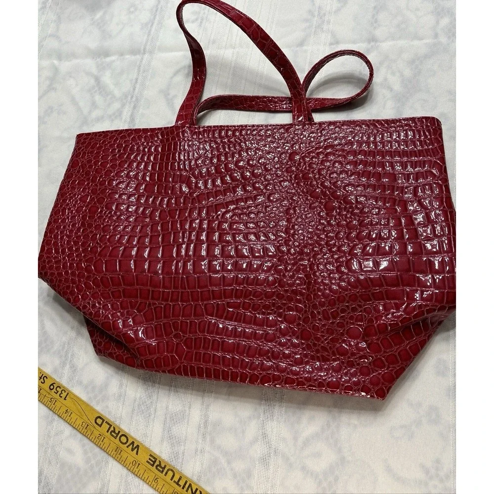 Tote Bag Bath Body Works Cherry Red‎ Faux Leather
